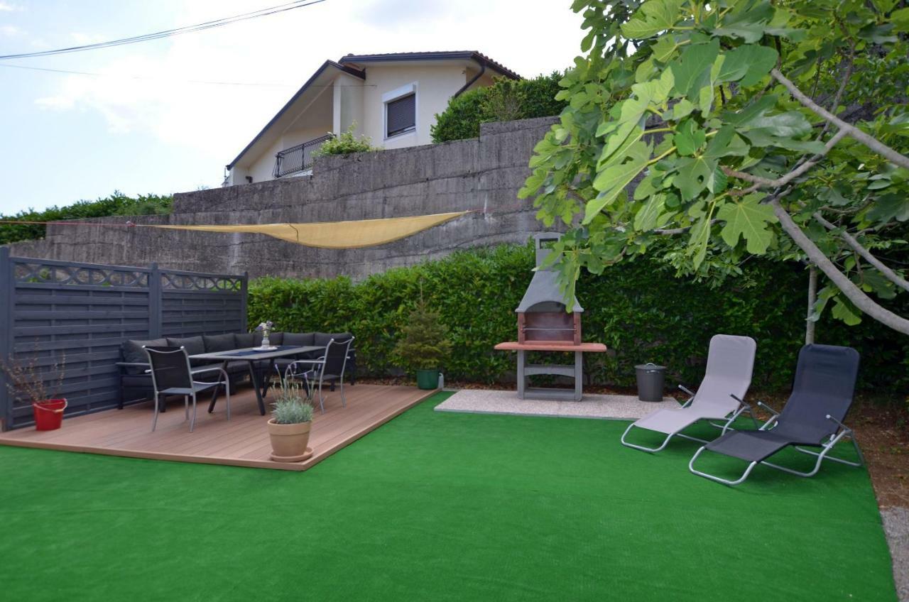 Jurdani Apartments Golden Hour מראה חיצוני תמונה